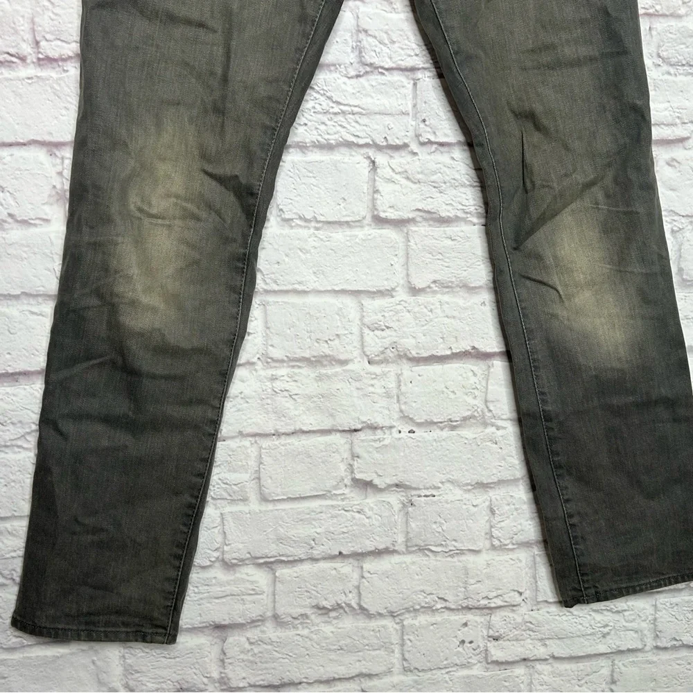 GAP men’s dark